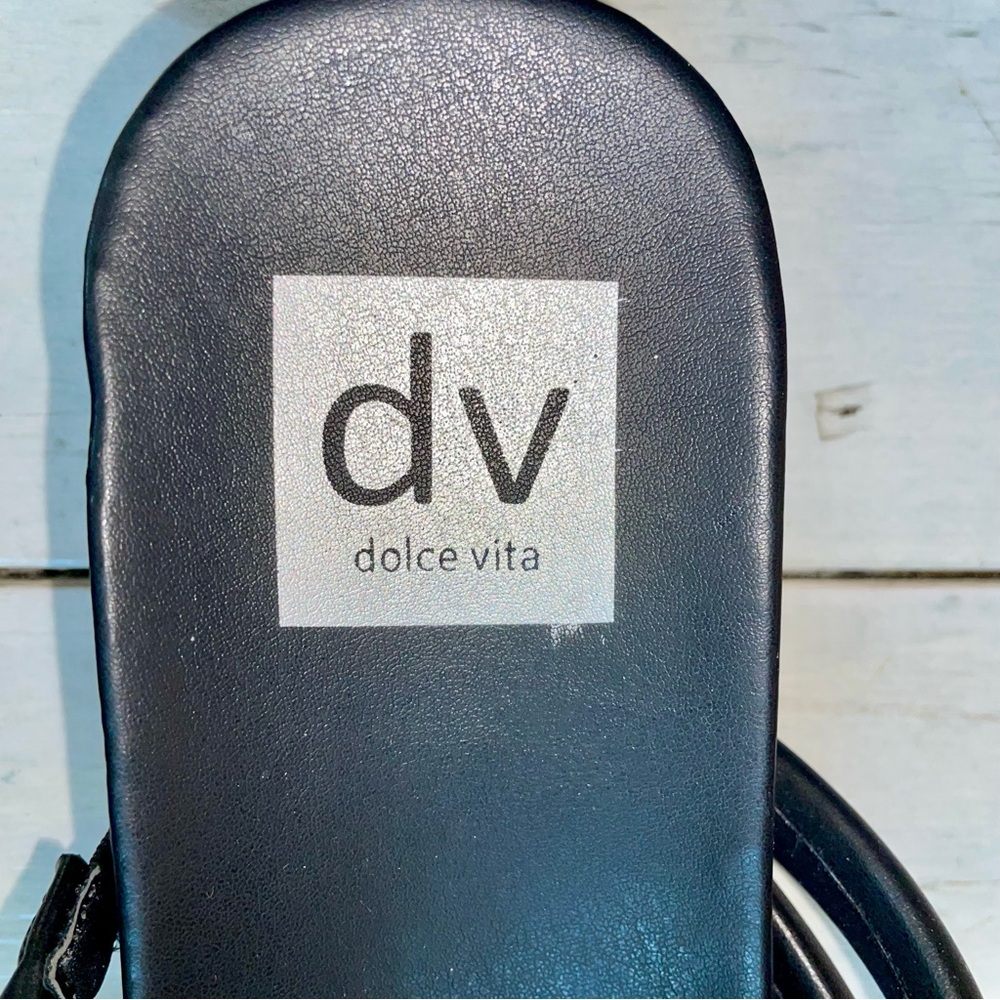 Dolce Vita Women’s Dainty Black Strappy Sandal Sz 7.5 Flat Square Toe Minimalist - Picture 2 of 4